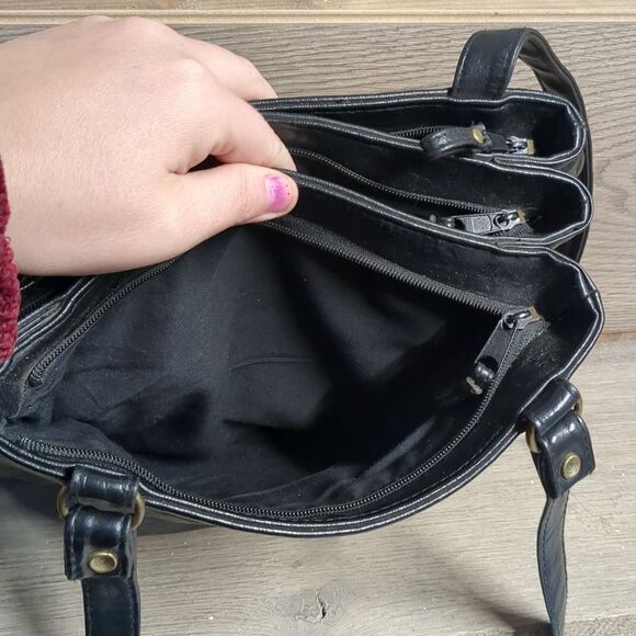 Classics Black Shoulder Bag Purse Women's - Picture 11 of 12